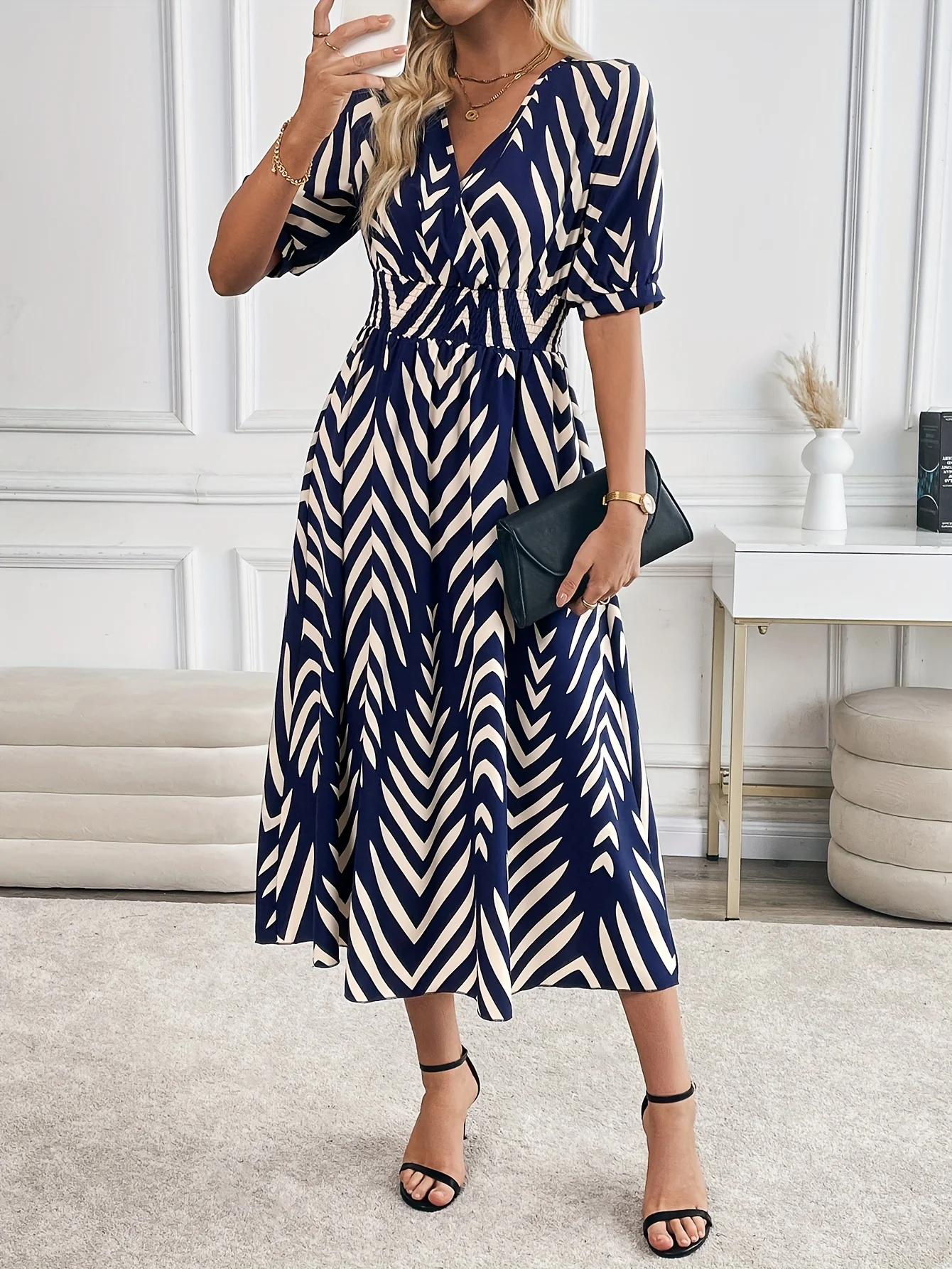 Navy Geometric V Neck Short Sleeve Maxi Dress - Image 4